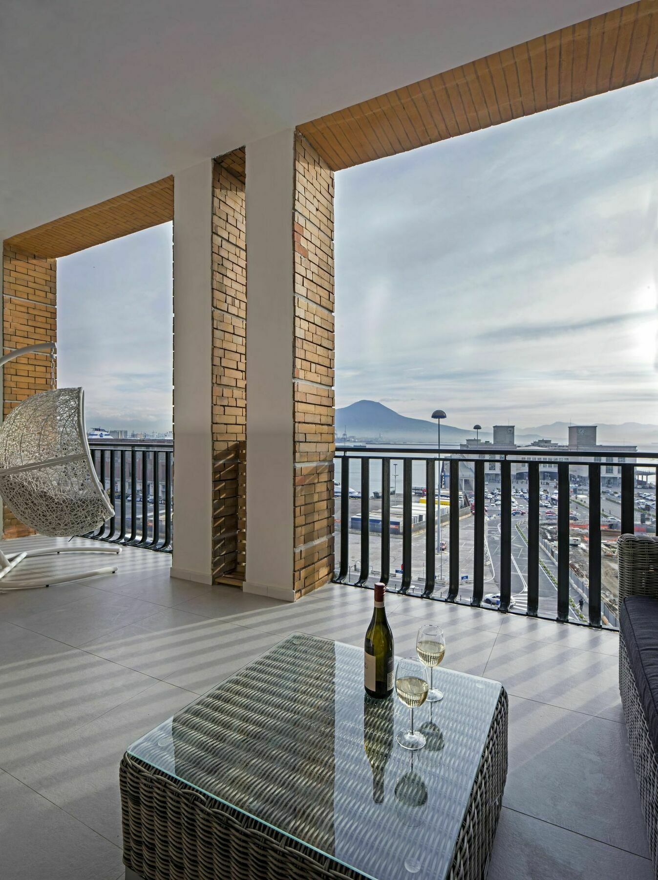 Relais Castel Nuovo Aparthotel เนเปิลส์ ภายนอก รูปภาพ